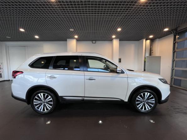 Mitsubishi Outlander III Рестайлинг 3 с пробегом 2021 года, цена 3 240 000 рублей, 51286 км, внедорожник, Автокод Объявления