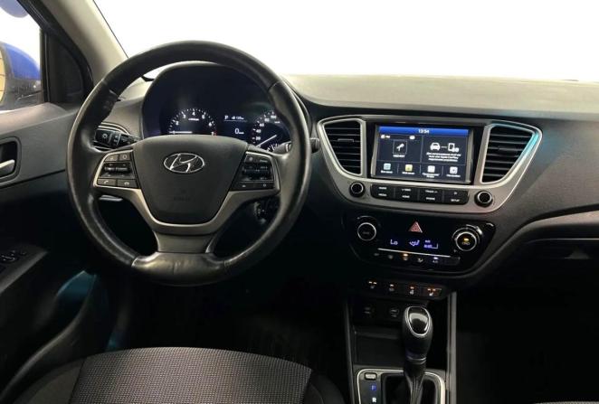 Hyundai Solaris II с пробегом 2019 года, цена 1 575 000 рублей, 64105 км, седан, Автокод Объявления