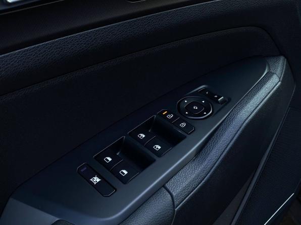 Новый Kia Sportage V Рестайлинг 2026 года, цена 4 890 000 рублей, внедорожник, Автокод Объявления