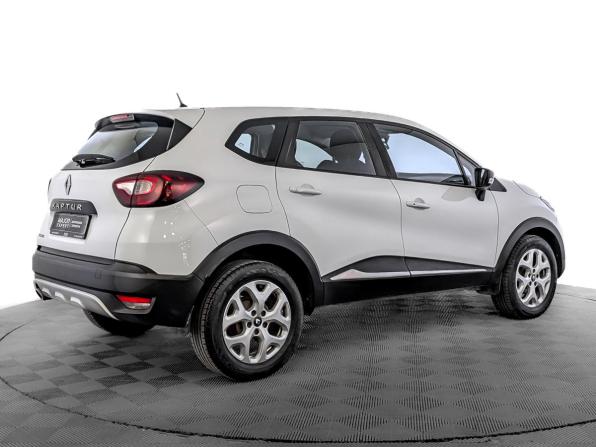 Renault Kaptur I с пробегом 2017 года, цена 1 320 000 рублей, 141645 км, внедорожник, Автокод Объявления