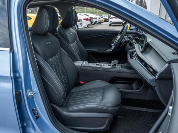 Chery Arrizo 8 с пробегом 2023 года, цена 2 226 000 рублей, 12880 км, седан, Автокод Объявления