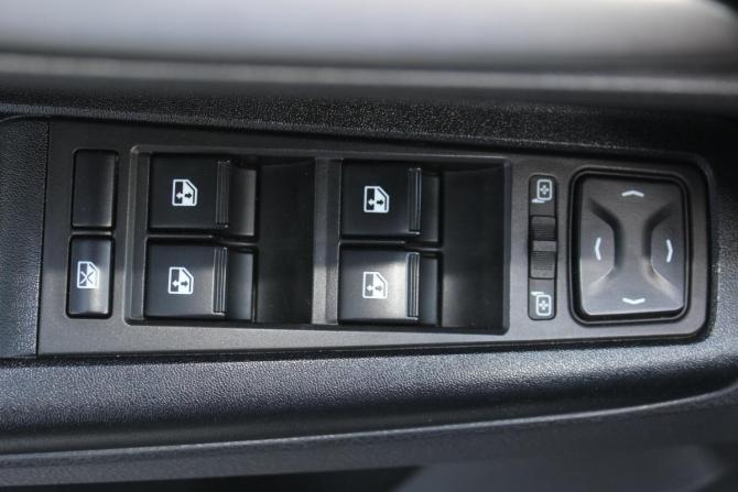 Lada (ВАЗ) Vesta I с пробегом 2019 года, цена 1 097 000 рублей, 92170 км, седан, Автокод Объявления