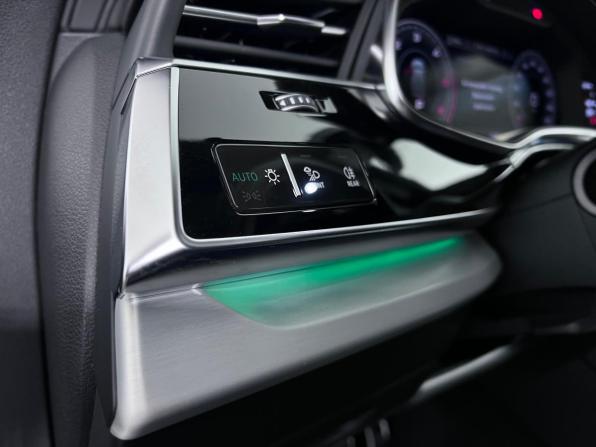 Audi Q8 I (4M) с пробегом 2020 года, цена 6 499 999 рублей, 122090 км, внедорожник, Автокод Объявления