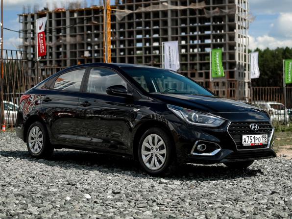 Hyundai Solaris II с пробегом 2018 года, цена 1 399 000 рублей, 106467 км, седан, Автокод Объявления
