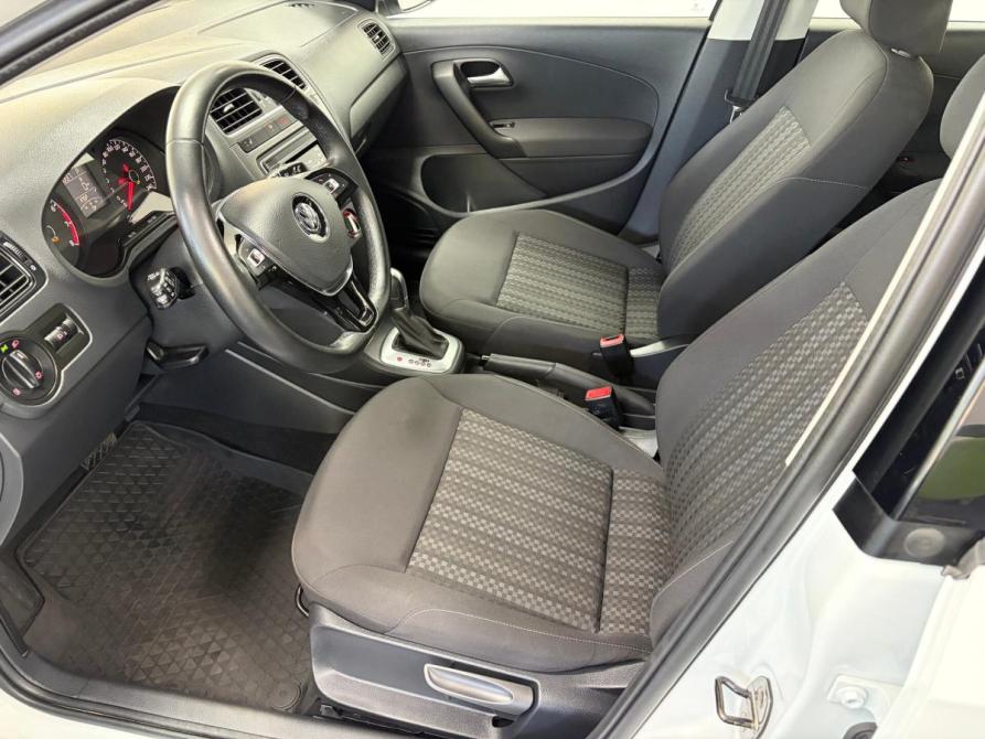 Volkswagen Polo V Рестайлинг Киров  - изображение 11