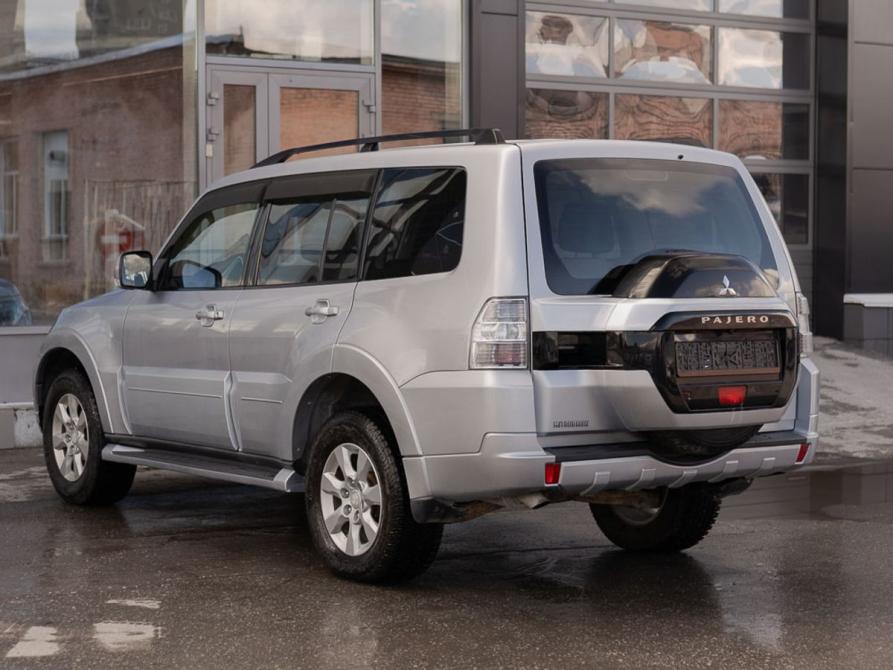 Mitsubishi Pajero IV Рестайлинг 1 Новосибирск  - изображение 7