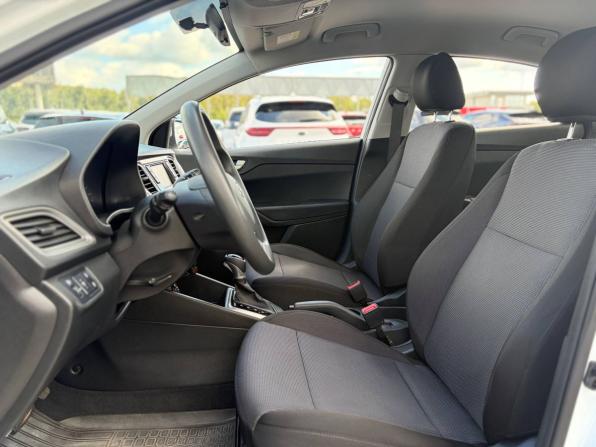 Hyundai Solaris II Рестайлинг с пробегом 2020 года, цена 1 385 000 рублей, 58000 км, седан, Автокод Объявления