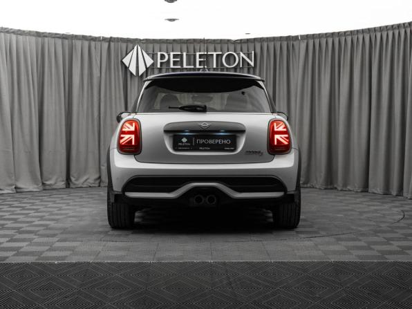 Mini Hatch III (F55/F56) Рестайлинг 2 с пробегом 2022 года, цена 3 890 000 рублей, 17160 км, хэтчбек, Автокод Объявления