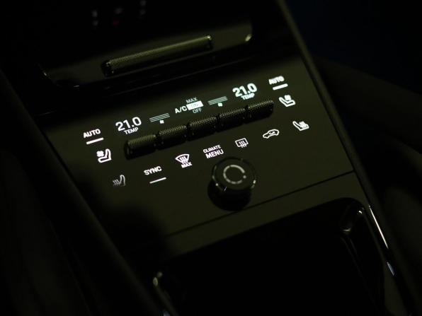 Porsche Cayenne III Рестайлинг с пробегом 2024 года, цена 15 950 000 рублей, 5253 км, внедорожник, Автокод Объявления