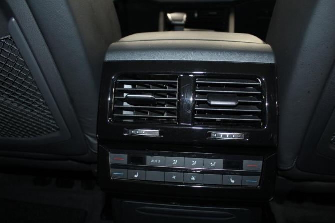 Volkswagen Touareg III с пробегом 2018 года, цена 4 179 000 рублей, 153625 км, внедорожник, Автокод Объявления