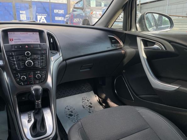 Opel Astra J с пробегом 2010 года, цена 695 000 рублей, 186540 км, хэтчбек, Автокод Объявления