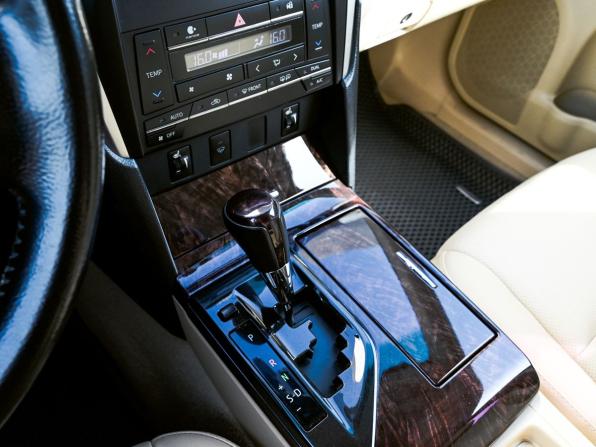 Toyota Camry VII (XV50) Рестайлинг с пробегом 2015 года, цена 1 875 000 рублей, 248140 км, седан, Автокод Объявления