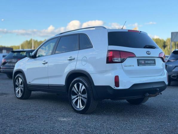 Kia Sorento II Рестайлинг с пробегом 2013 года, цена 1 095 000 рублей, 305377 км, внедорожник, Автокод Объявления
