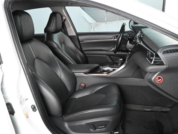 Toyota Camry VIII (XV70) с пробегом 2018 года, цена 3 100 000 рублей, 124415 км, седан, Автокод Объявления