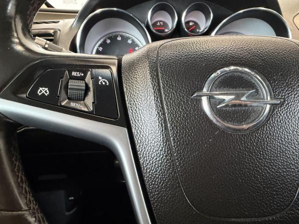 Opel Insignia I с пробегом 2011 года, цена 690 000 рублей, 165000 км, седан, Автокод Объявления