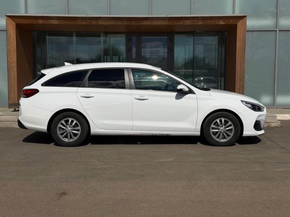 Hyundai i30 III Рестайлинг с пробегом 2019 года, цена 1 390 000 рублей, 158075 км, универсал, Автокод Объявления