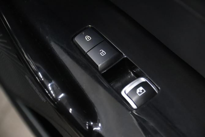 Kia K5 III с пробегом 2021 года, цена 2 395 950 рублей, 111466 км, седан, Автокод Объявления