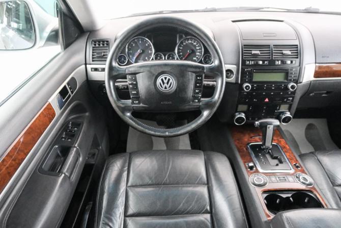 Volkswagen Touareg I Рестайлинг с пробегом 2008 года, цена 1 349 000 рублей, 262000 км, внедорожник, Автокод Объявления
