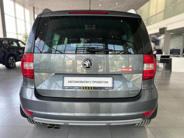 Skoda Yeti I Рестайлинг с пробегом 2018 года, цена 1 370 000 рублей, 124000 км, внедорожник, Автокод Объявления