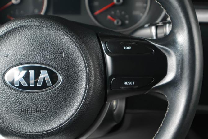 Kia Rio IV с пробегом 2019 года, цена 1 479 000 рублей, 89010 км, седан, Автокод Объявления