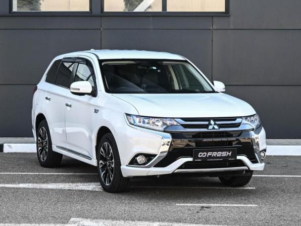 Mitsubishi Outlander III Рестайлинг 2 с пробегом 2015 года, цена 2 120 000 рублей, 192067 км, внедорожник, Автокод Объявления