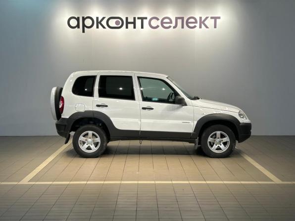 Chevrolet Niva I Рестайлинг с пробегом 2018 года, цена 770 000 рублей, 163025 км, внедорожник, Автокод Объявления