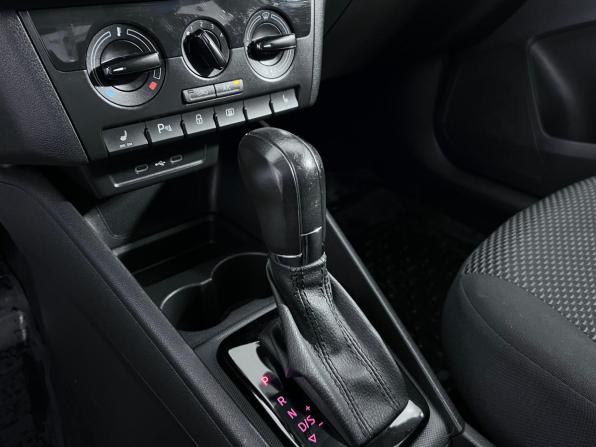 Volkswagen Polo VI с пробегом 2022 года, цена 1 677 000 рублей, 87455 км, лифтбек, Автокод Объявления