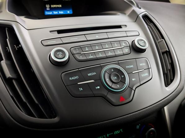 Ford Kuga II Рестайлинг с пробегом 2017 года, цена 1 725 000 рублей, 126876 км, внедорожник, Автокод Объявления