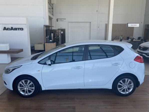 Kia Ceed II с пробегом 2013 года, цена 1 065 000 рублей, 140942 км, хэтчбек, Автокод Объявления