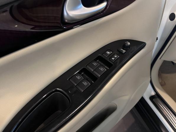 Infiniti QX50 I с пробегом 2013 года, цена 1 740 000 рублей, 155890 км, внедорожник, Автокод Объявления