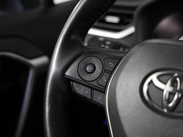 Toyota RAV4 V (XA50) с пробегом 2021 года, цена 2 489 000 рублей, 76617 км, внедорожник, Автокод Объявления