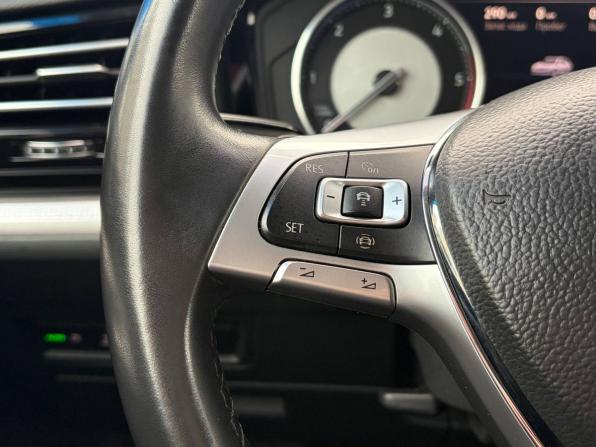 Volkswagen Touareg III с пробегом 2018 года, цена 4 625 000 рублей, 118000 км, внедорожник, Автокод Объявления
