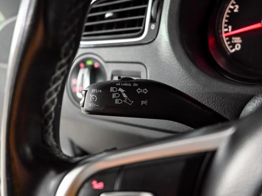 Volkswagen Polo V Рестайлинг Екатеринбург  - изображение 14