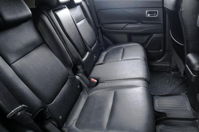 Mitsubishi Outlander III Рестайлинг 2 с пробегом 2016 года, цена 2 059 000 рублей, 198213 км, внедорожник, Автокод Объявления