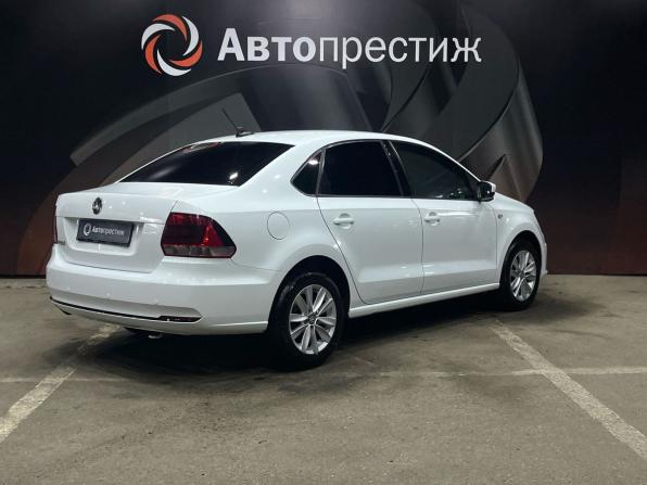 Volkswagen Polo V Рестайлинг с пробегом 2017 года, цена 879 000 рублей, 223779 км, седан, Автокод Объявления