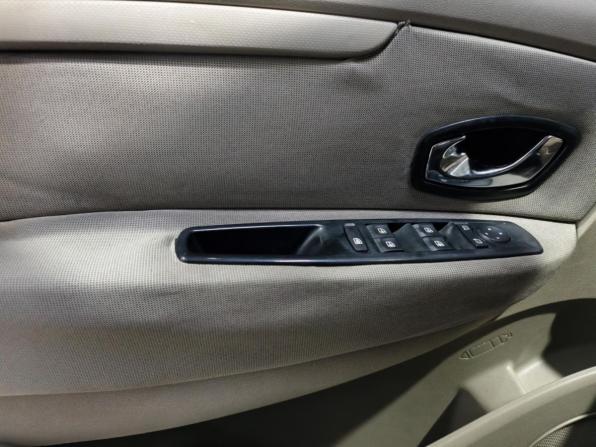 Renault Scenic III с пробегом 2011 года, цена 675 000 рублей, 297436 км, компактвэн, Автокод Объявления