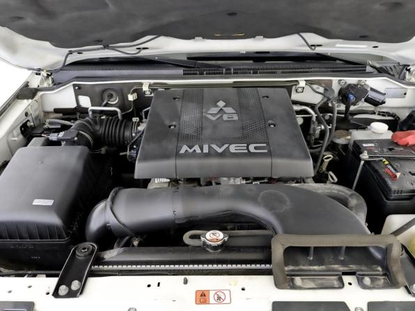 Mitsubishi Pajero IV Рестайлинг 2 с пробегом 2019 года, цена 3 700 000 рублей, 78988 км, внедорожник, Автокод Объявления