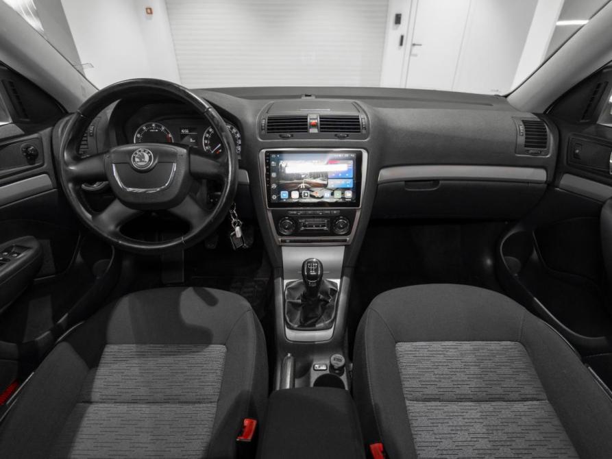 Skoda Octavia II (A5) Рестайлинг Москва  - изображение 8