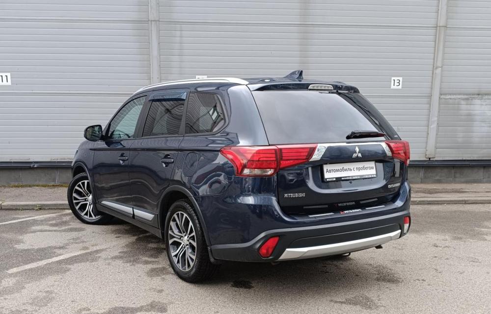 Mitsubishi Outlander III Рестайлинг 2 Санкт-Петербург  - изображение 7