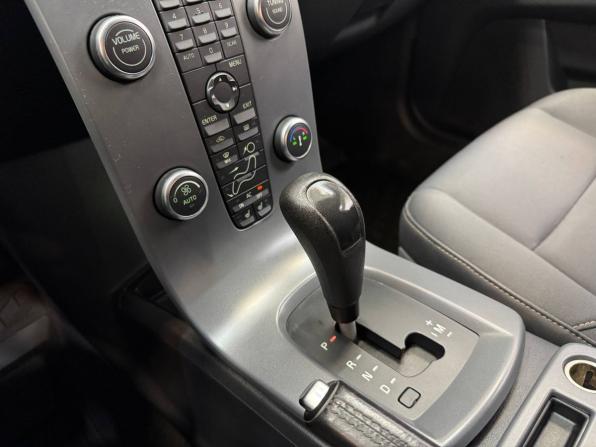 Volvo S40 II Рестайлинг с пробегом 2012 года, цена 950 000 рублей, 192760 км, седан, Автокод Объявления