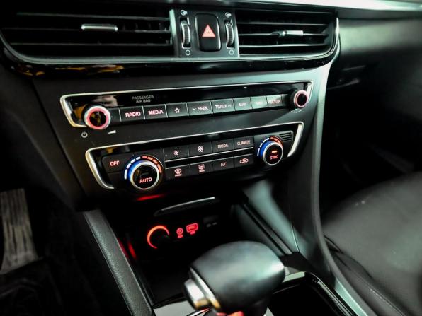 Kia Optima IV Рестайлинг с пробегом 2020 года, цена 2 560 000 рублей, 64066 км, седан, Автокод Объявления