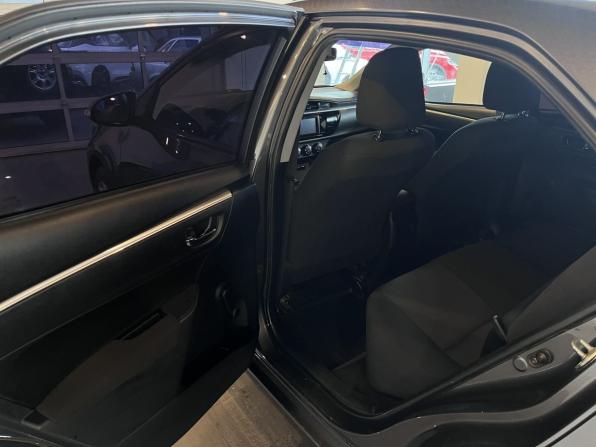 Toyota Corolla XI (E160 E170 E180) с пробегом 2013 года, цена 926 000 рублей, 237480 км, седан, Автокод Объявления