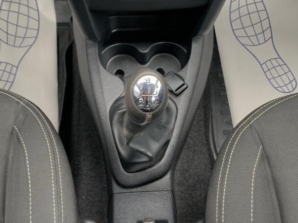 Renault Logan II с пробегом 2018 года, цена 1 025 000 рублей, 77000 км, седан, Автокод Объявления