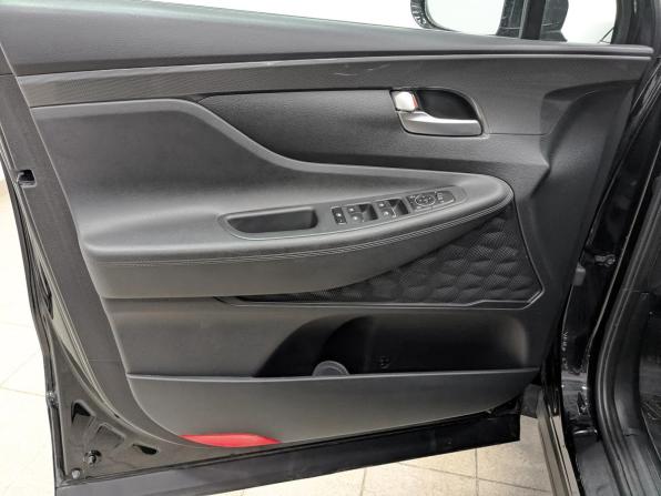 Hyundai Santa Fe IV Рестайлинг с пробегом 2022 года, цена 4 100 000 рублей, 29354 км, внедорожник, Автокод Объявления
