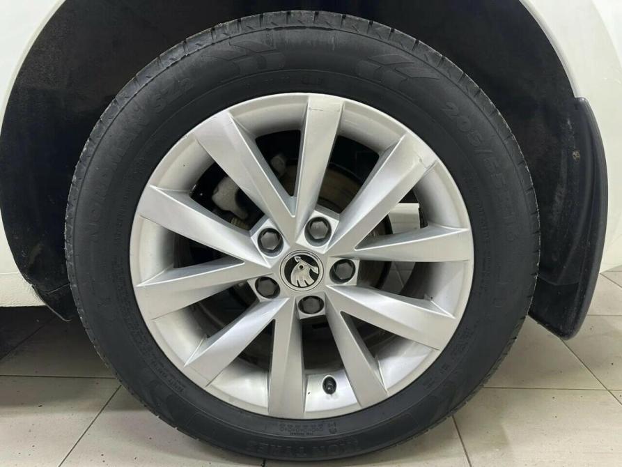 Skoda Octavia III (A7) Рестайлинг Набережные Челны  - изображение 4