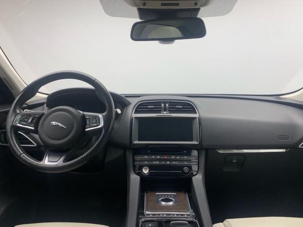 Jaguar F-Pace I с пробегом 2017 года, цена 2 449 000 рублей, 107836 км, внедорожник, Автокод Объявления