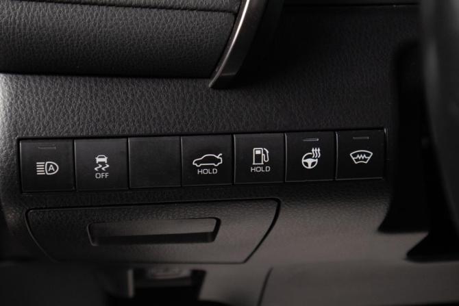 Toyota Camry VIII (XV70) Рестайлинг с пробегом 2021 года, цена 3 149 000 рублей, 44549 км, седан, Автокод Объявления