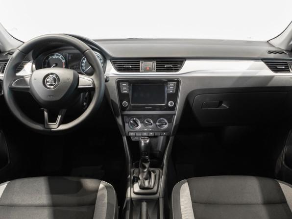 Skoda Rapid I Рестайлинг с пробегом 2019 года, цена 1 471 300 рублей, 93479 км, лифтбек, Автокод Объявления