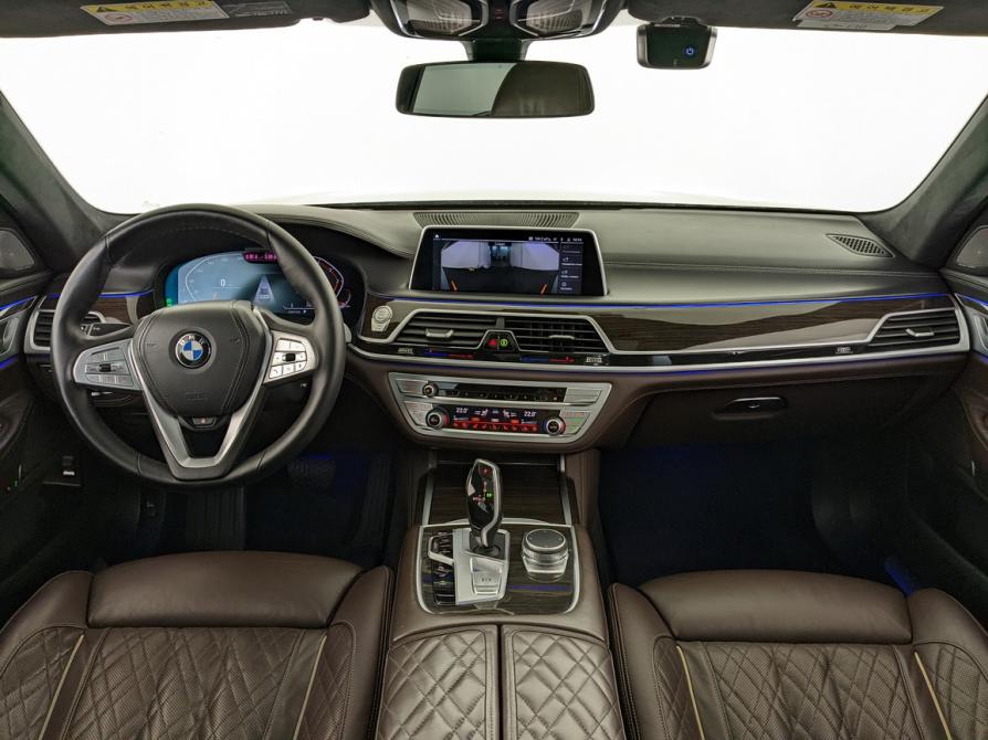 BMW 7 серии VI (G11/G12) Рестайлинг Москва  - изображение 16