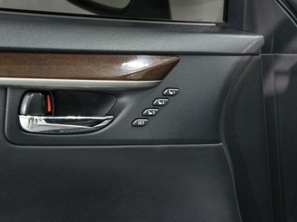 Lexus ES VI с пробегом 2013 года, цена 2 270 000 рублей, 125000 км, седан, Автокод Объявления